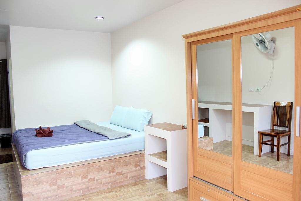 Sairee Center Guest House Ko Tao Rom bilde